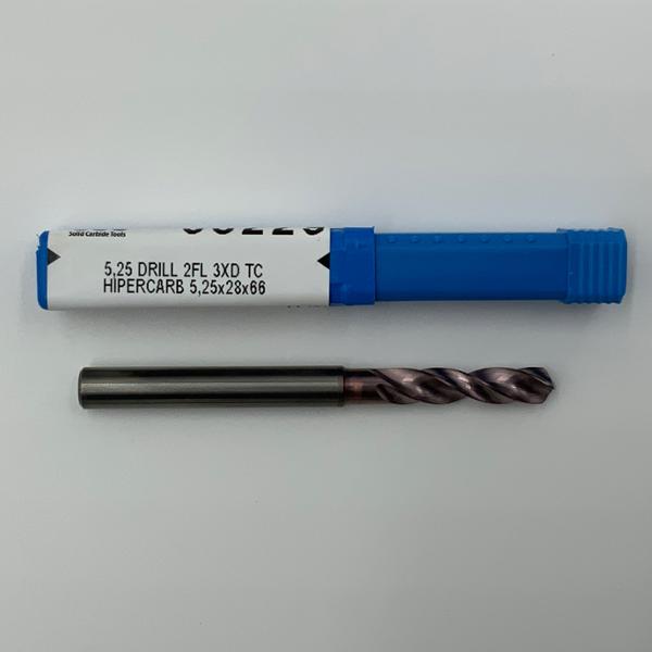 Kyocera Solid Carbide 2 Flute Diamond Coated Drill .2067 (5.25mm) Cutting Dia X .95 Flute Length